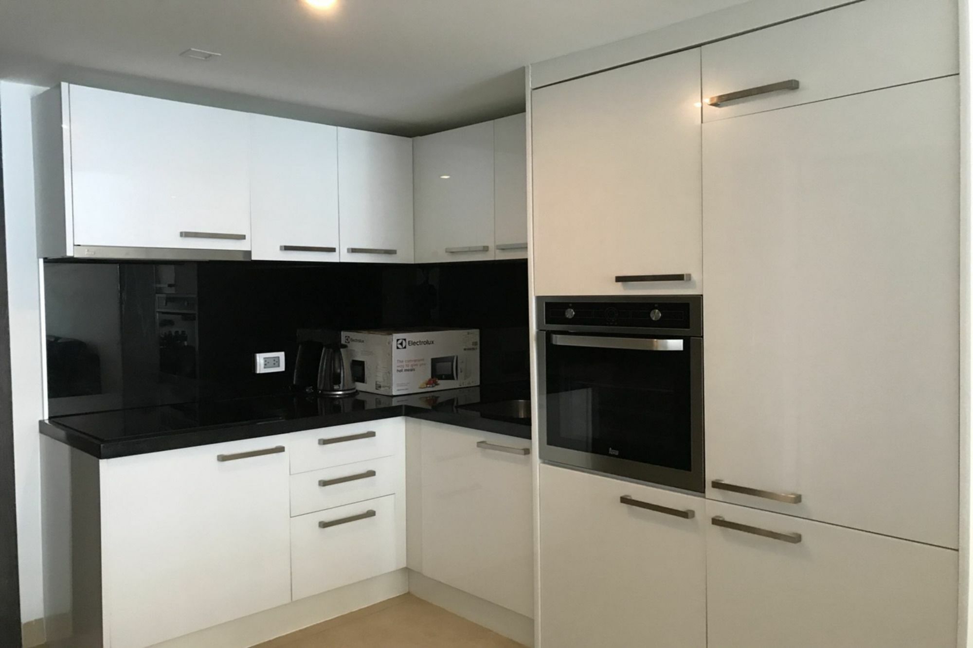 Uplus Avenue Residence Pattaya Extérieur photo