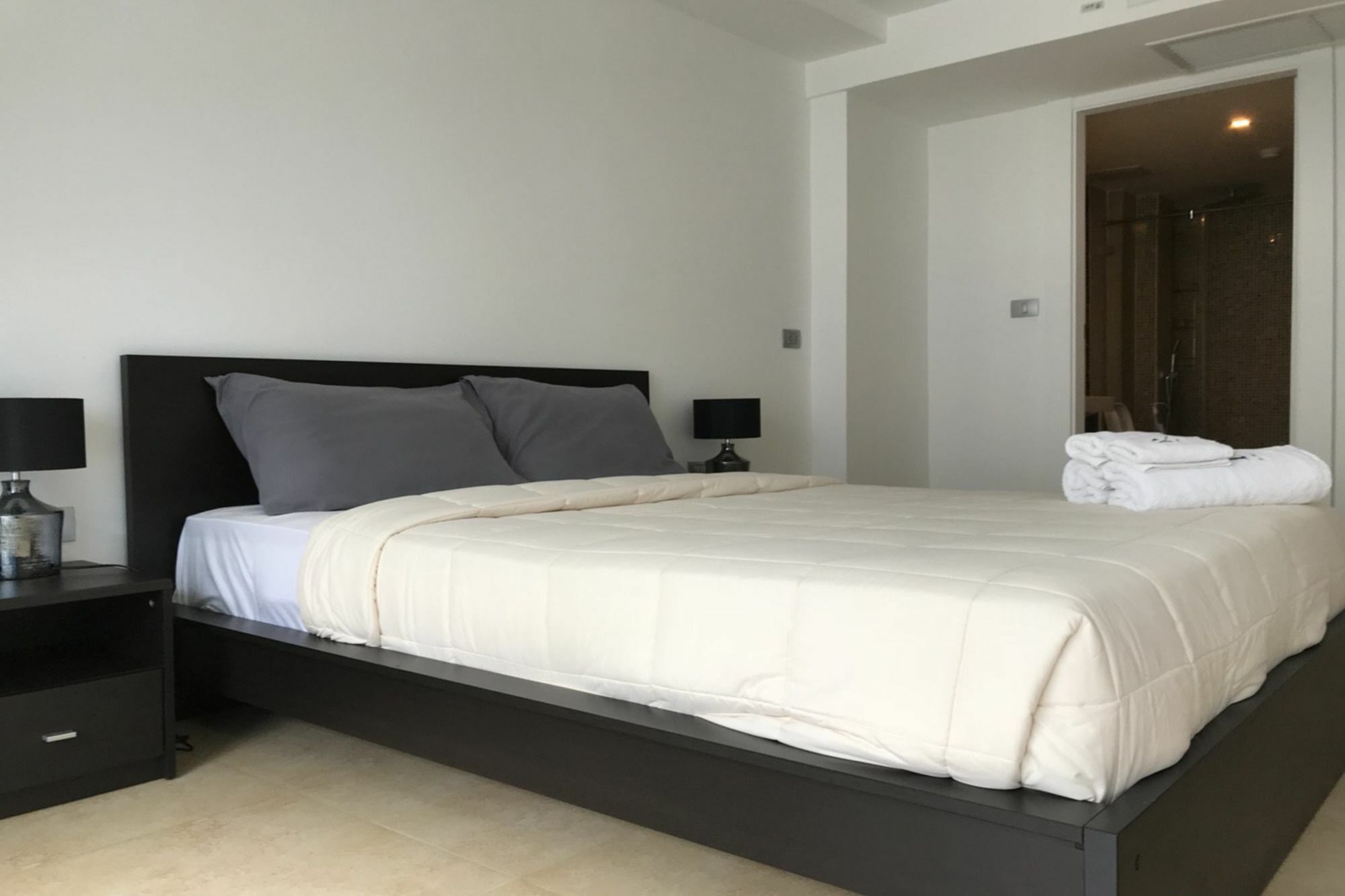 Uplus Avenue Residence Pattaya Extérieur photo