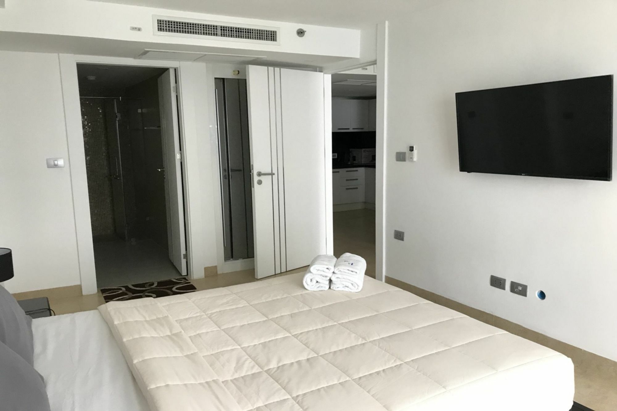 Uplus Avenue Residence Pattaya Extérieur photo